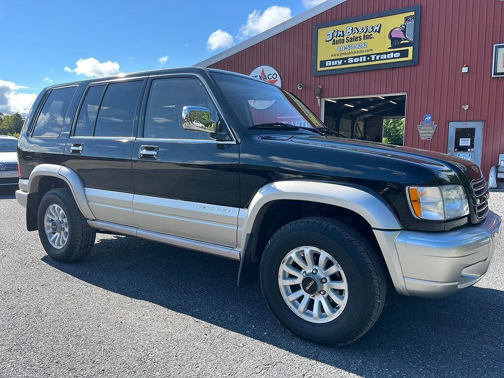 Isuzu Trooper