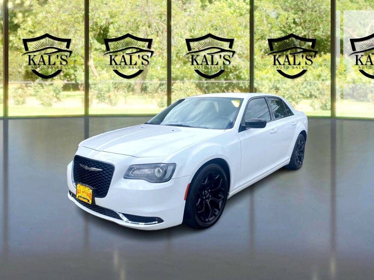 2020 CHRYSLER 300