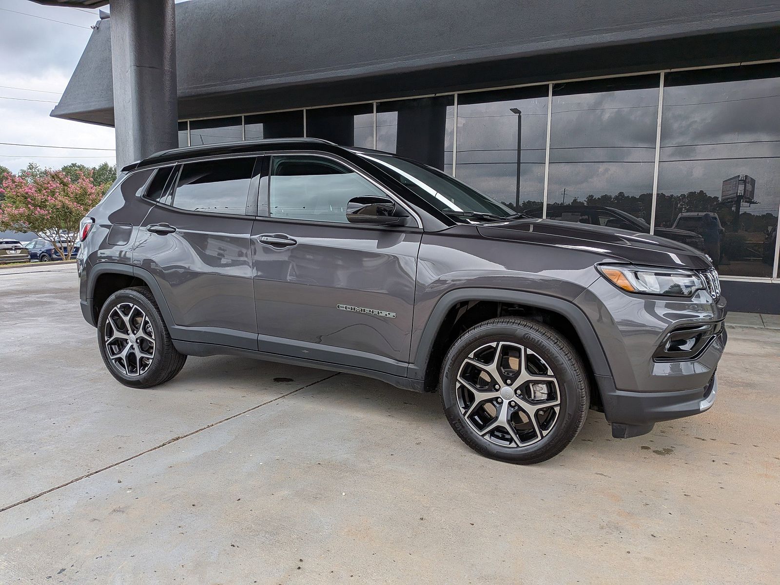 2024 JEEP Compass