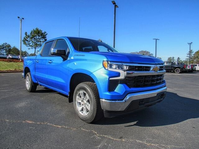 2025 CHEVROLET Silverado