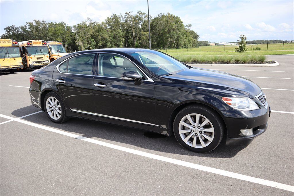 Lexus LS