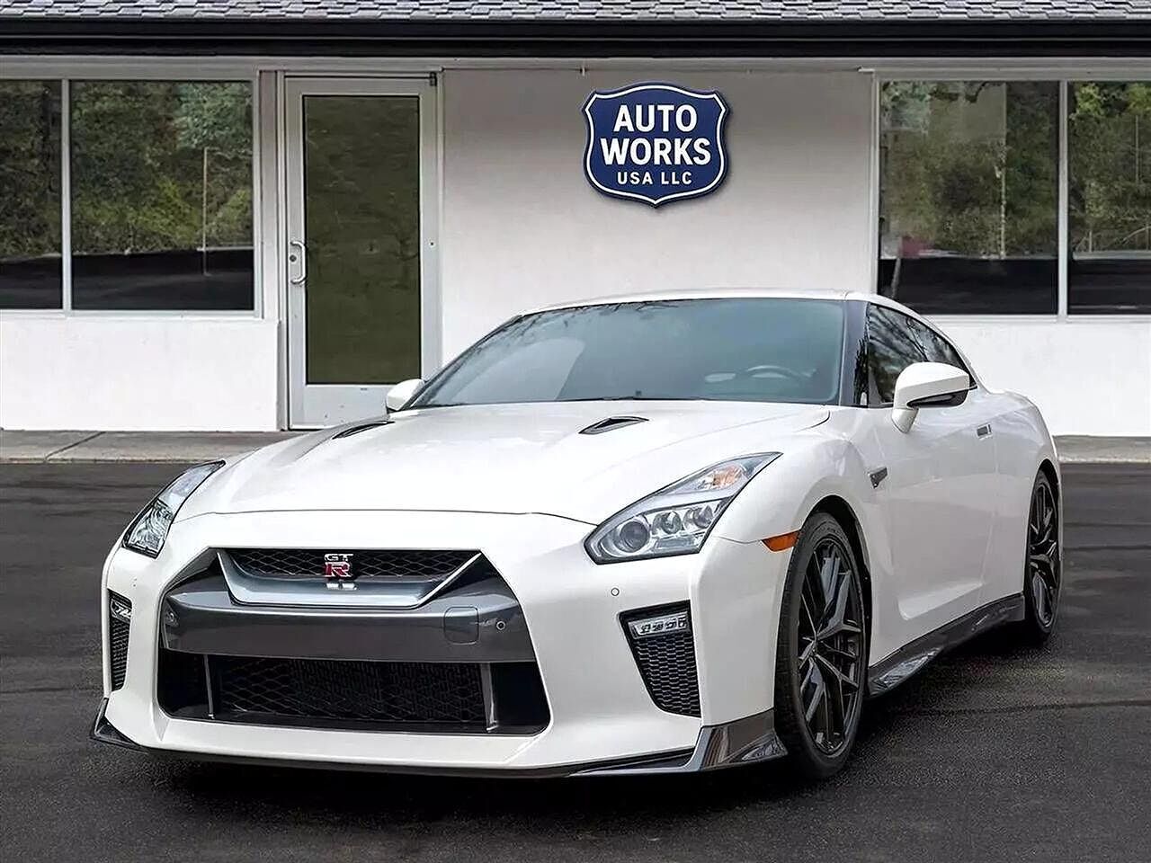 Nissan GT-R