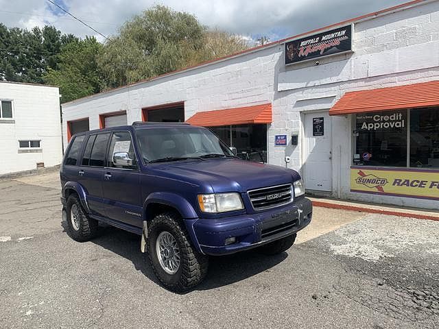 Isuzu Trooper