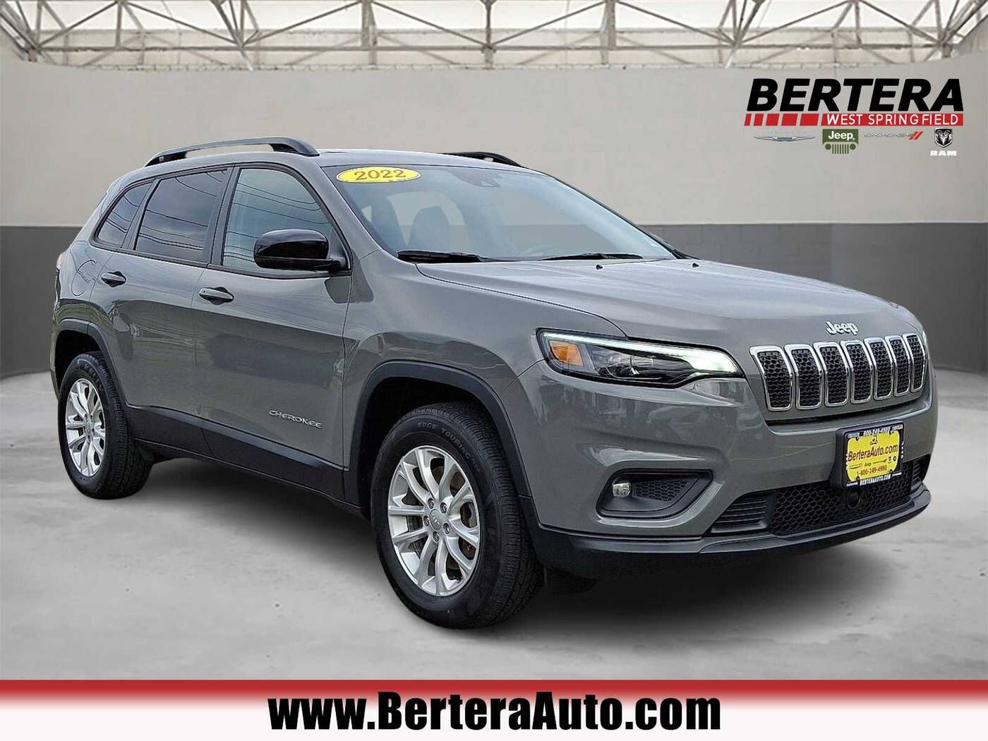 2022 JEEP Cherokee