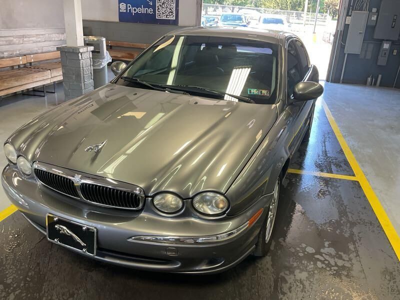 Jaguar X-Type
