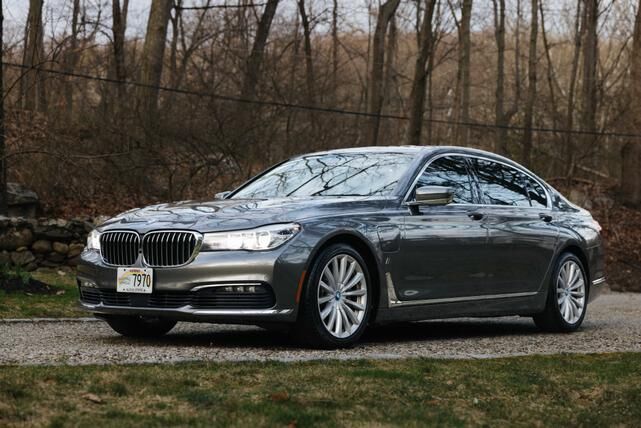 BMW 740e