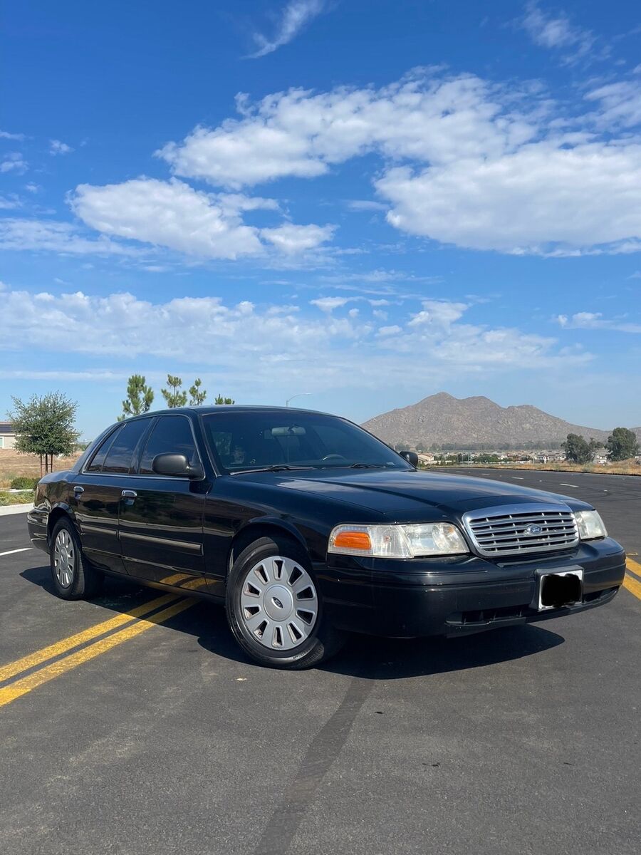 Ford Crown Victoria