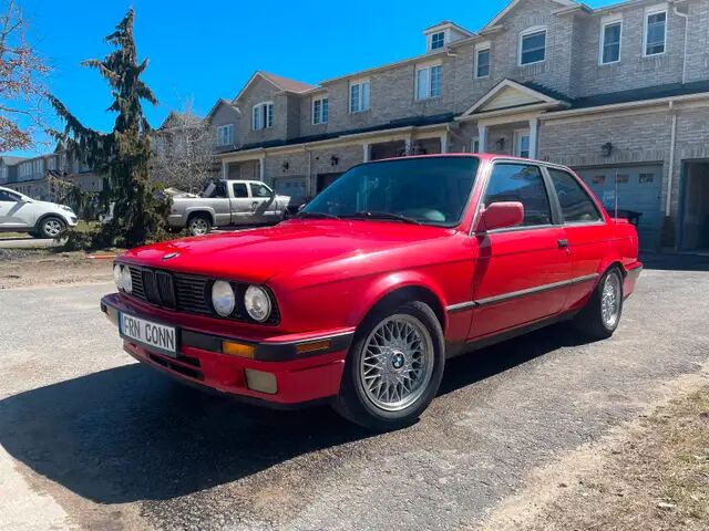 BMW 325iS