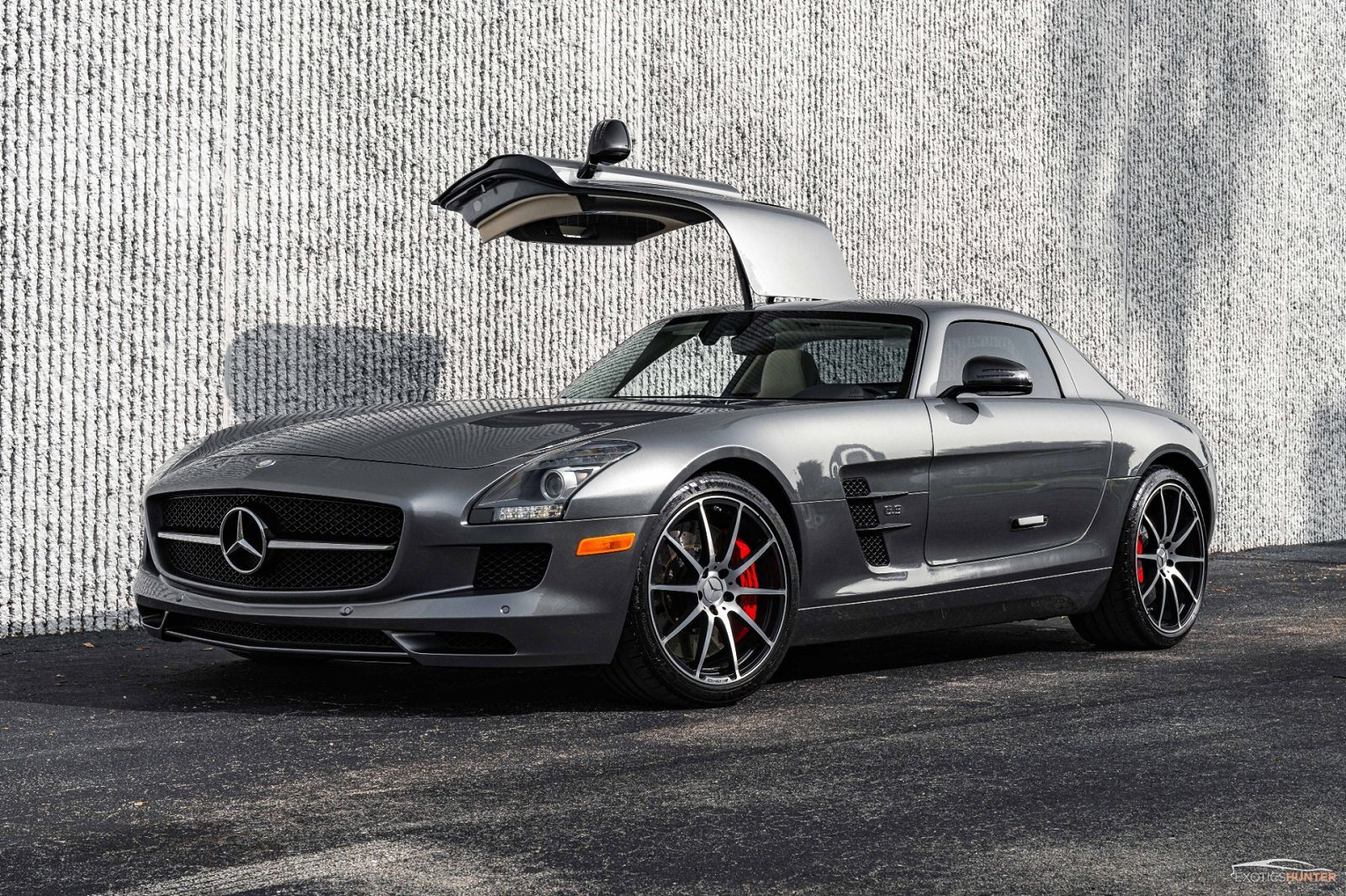 Mercedes-Benz SLS-Class