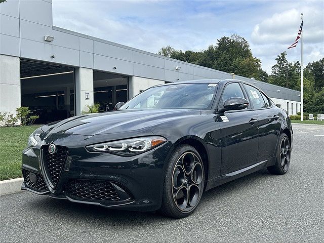 2025 ALFA ROMEO Giulia