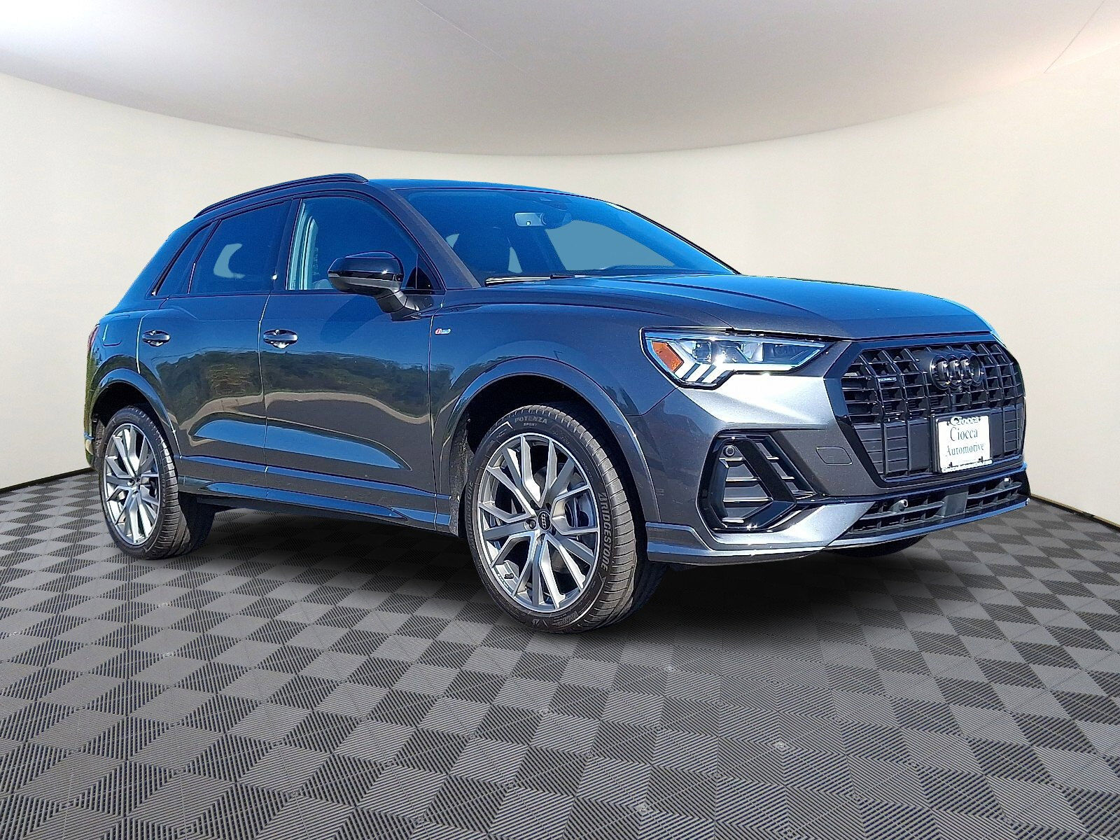 2025 AUDI Q3