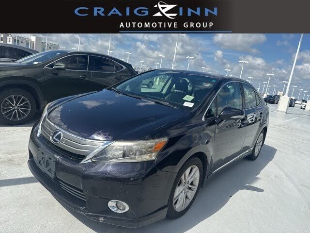 Lexus HS