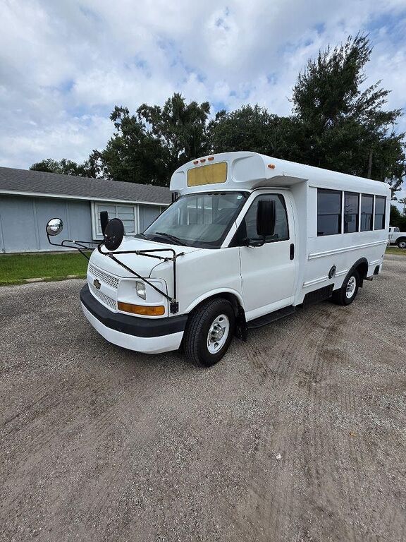 2011 CHEVROLET Express