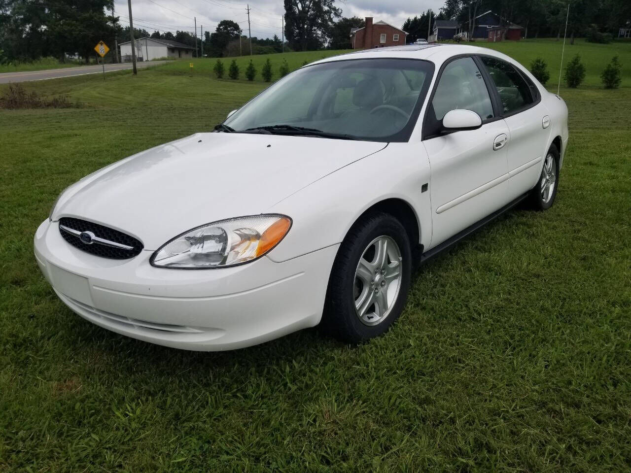 2000 FORD Taurus