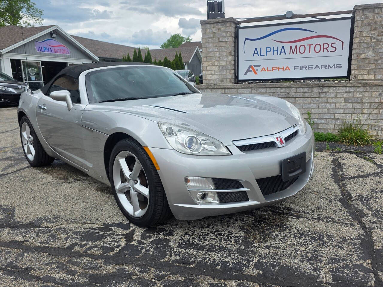 2009 SATURN Sky