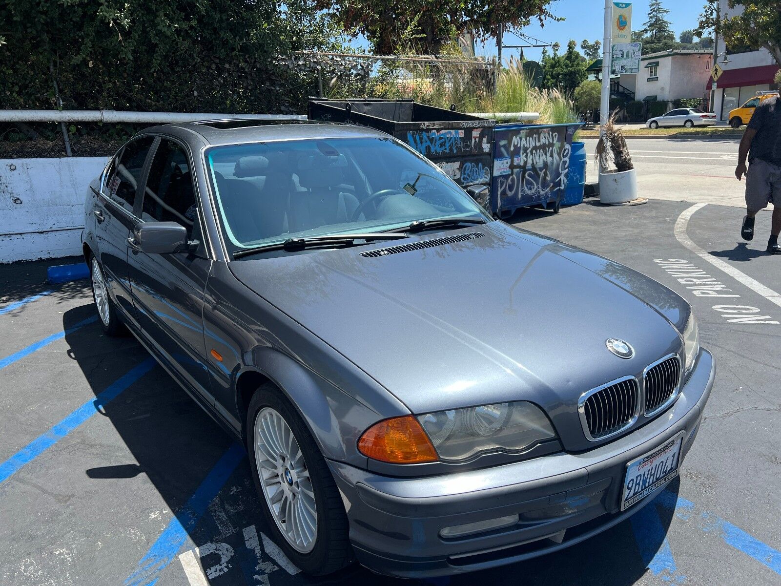 BMW 330i