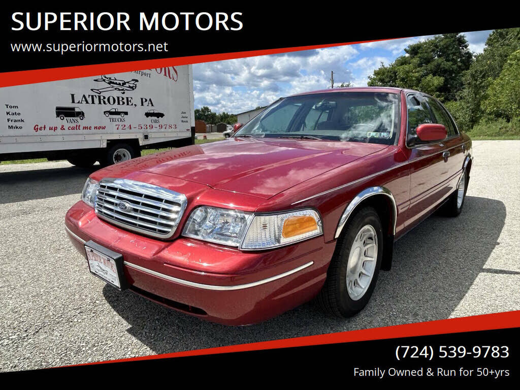 Ford Crown Victoria