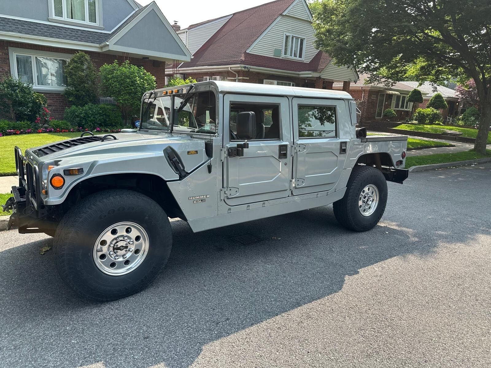 HUMMER H1
