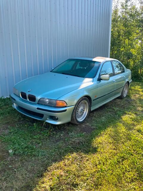 BMW 540i