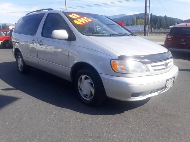 2003 TOYOTA Sienna