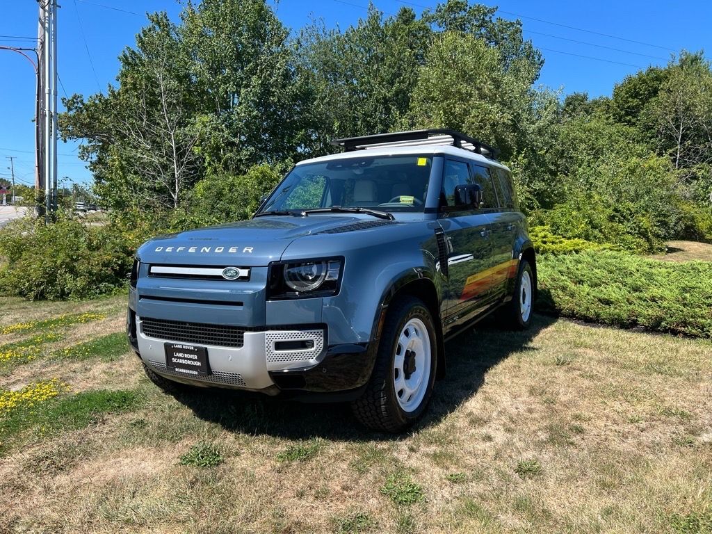2025 LAND ROVER Defender