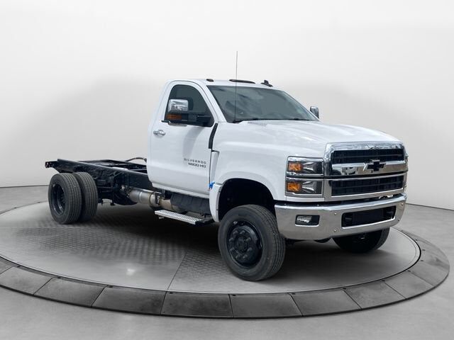 2024 GMC Silverado Medium Duty