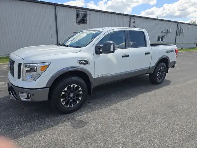 Nissan Titan
