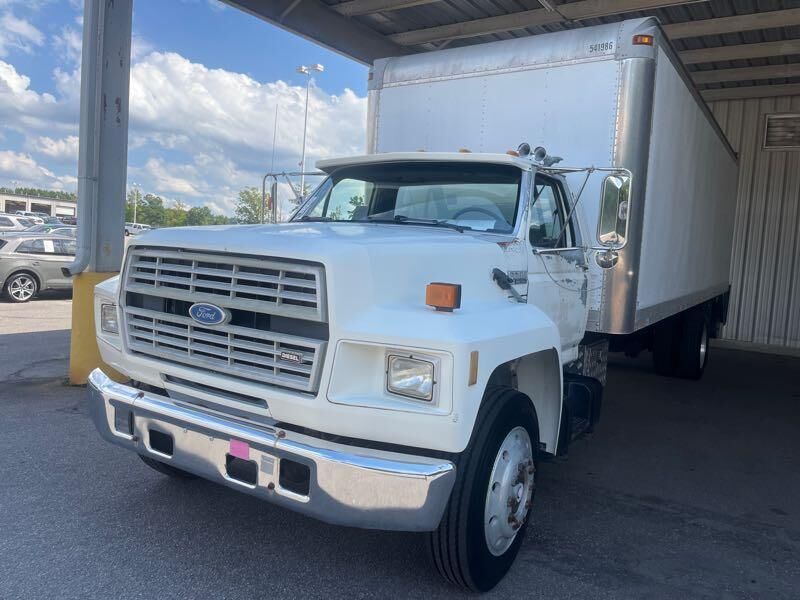 Ford F-800