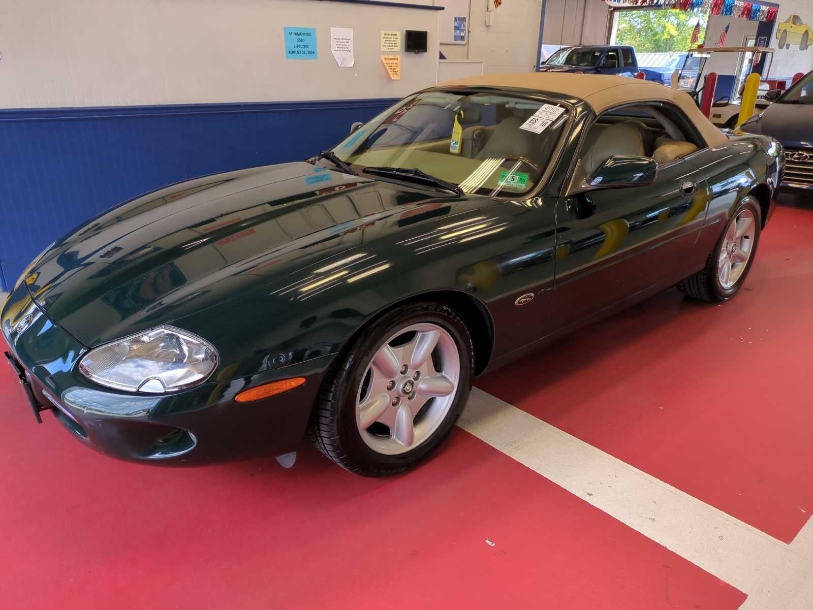 Jaguar XK8