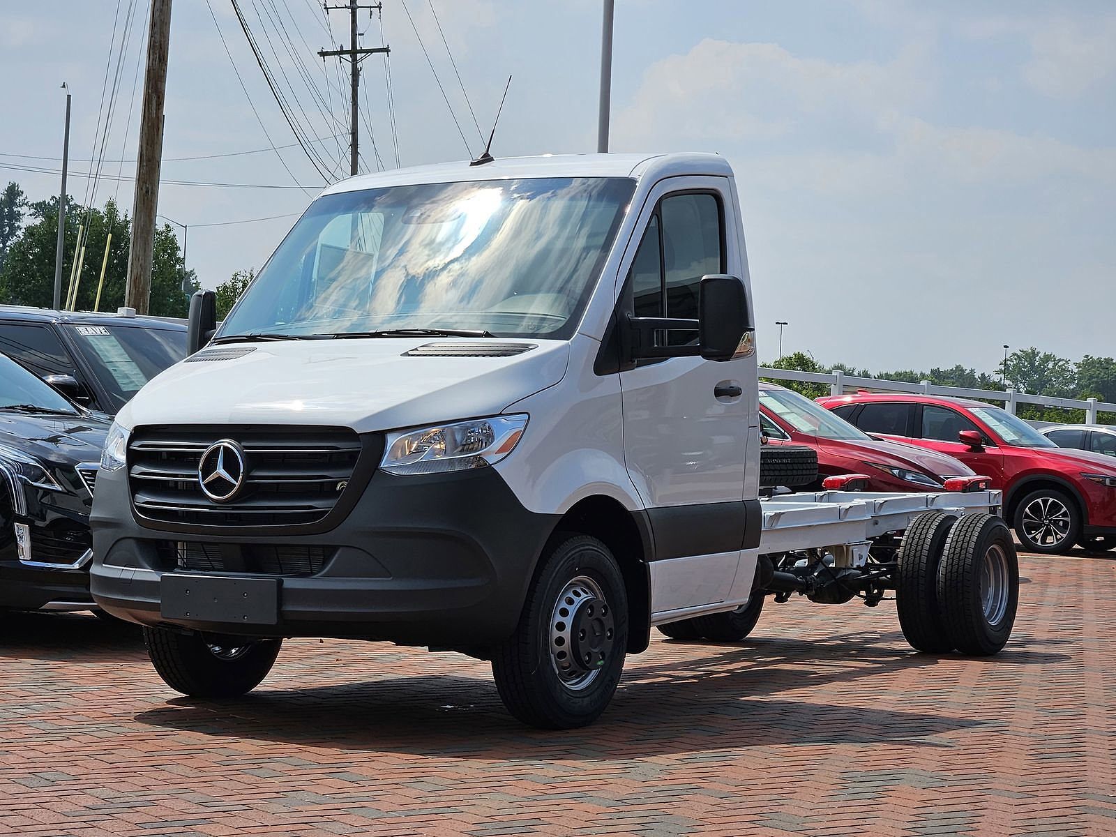 MERCEDES-BENZ