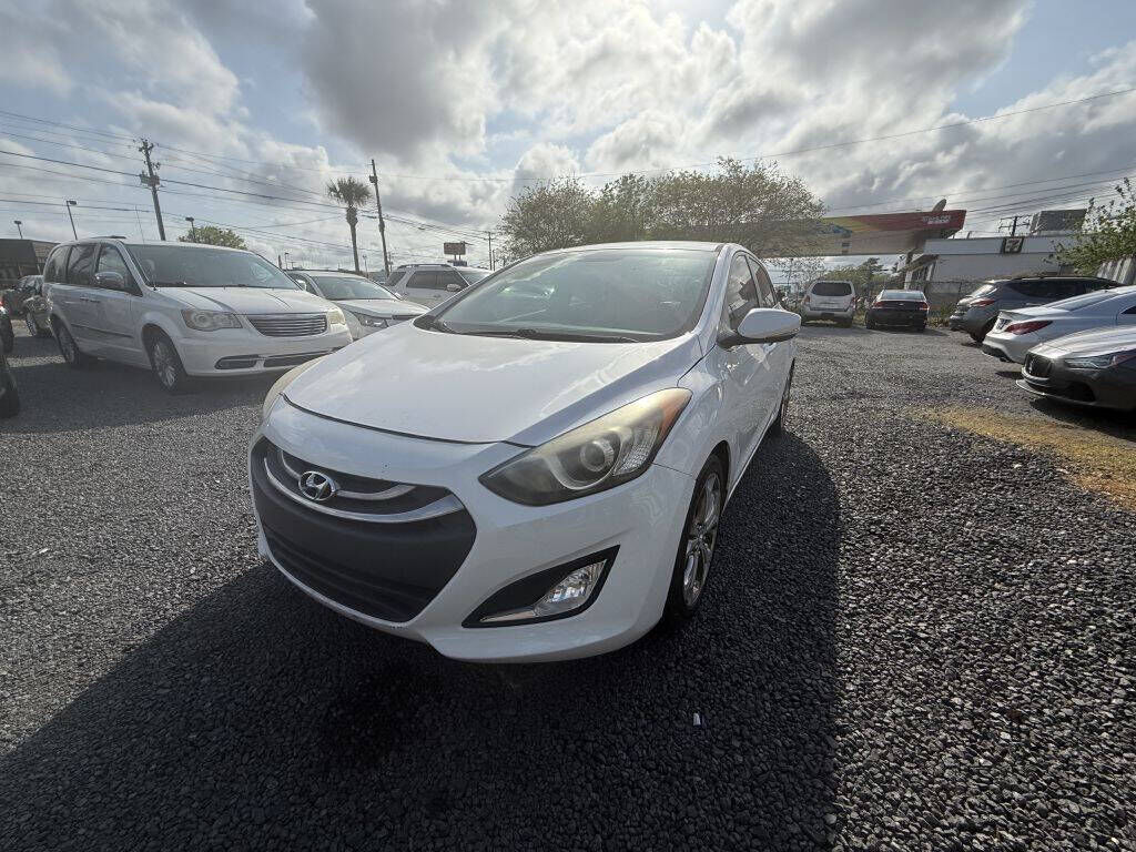 2014 HYUNDAI Elantra