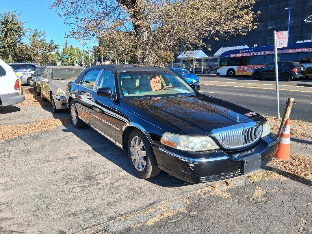 Lincoln Town Car