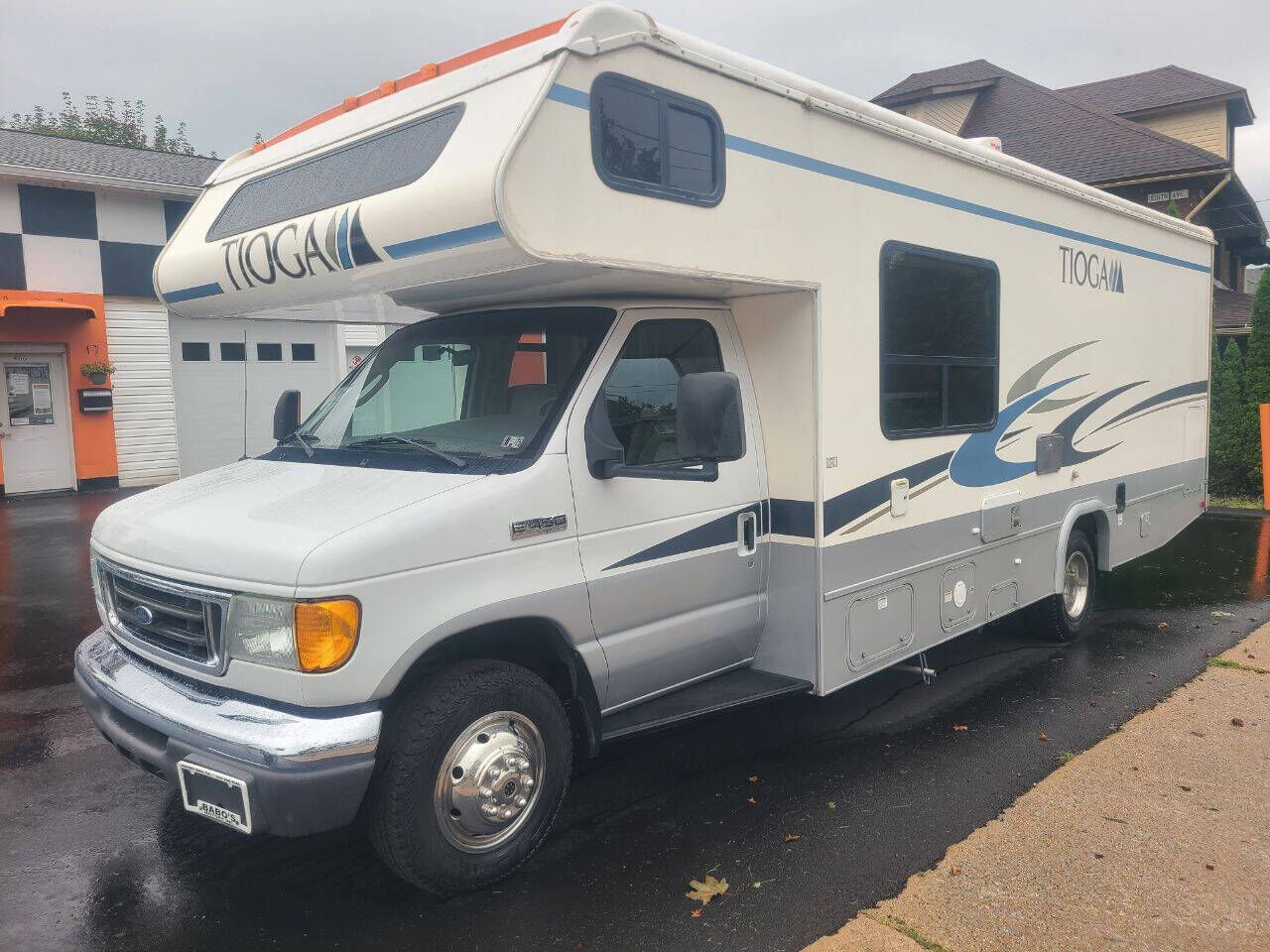 Ford E-450