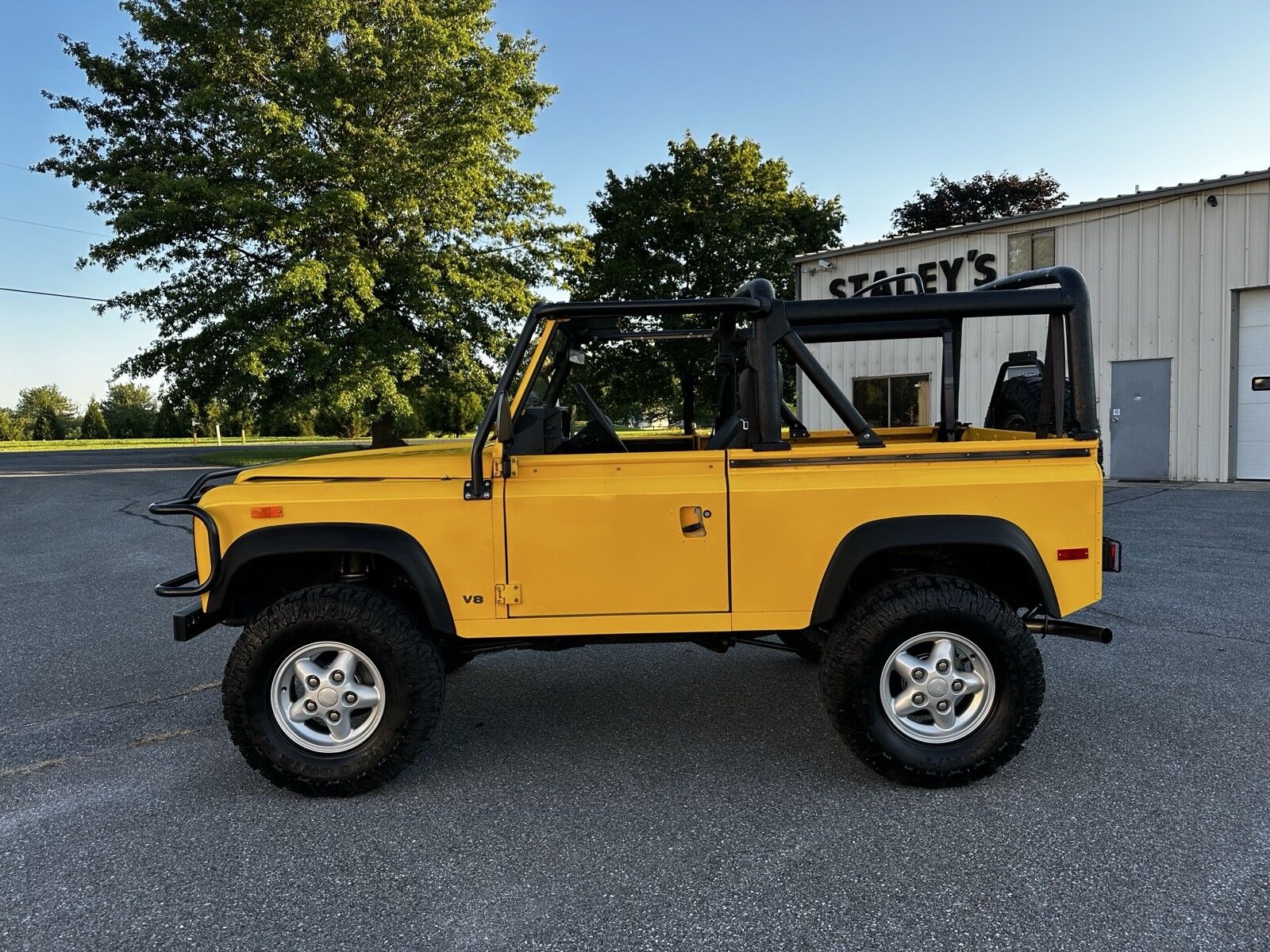 Land Rover Defender