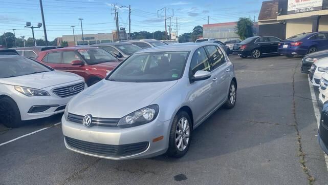 2013 VOLKSWAGEN Golf