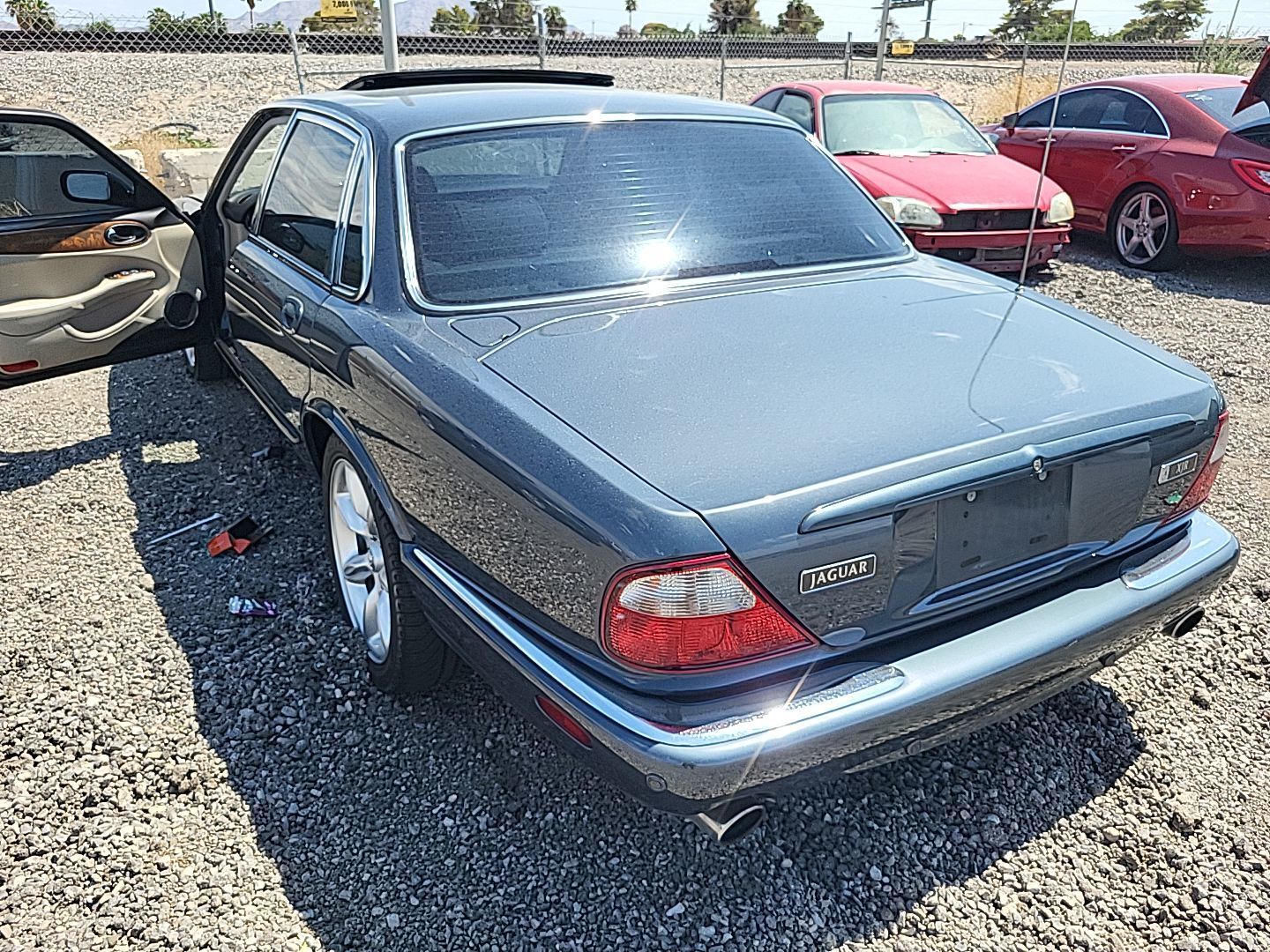 Jaguar XJR