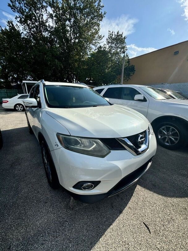 2015 NISSAN Rogue