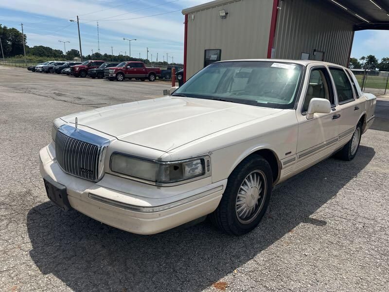 Lincoln Town Car