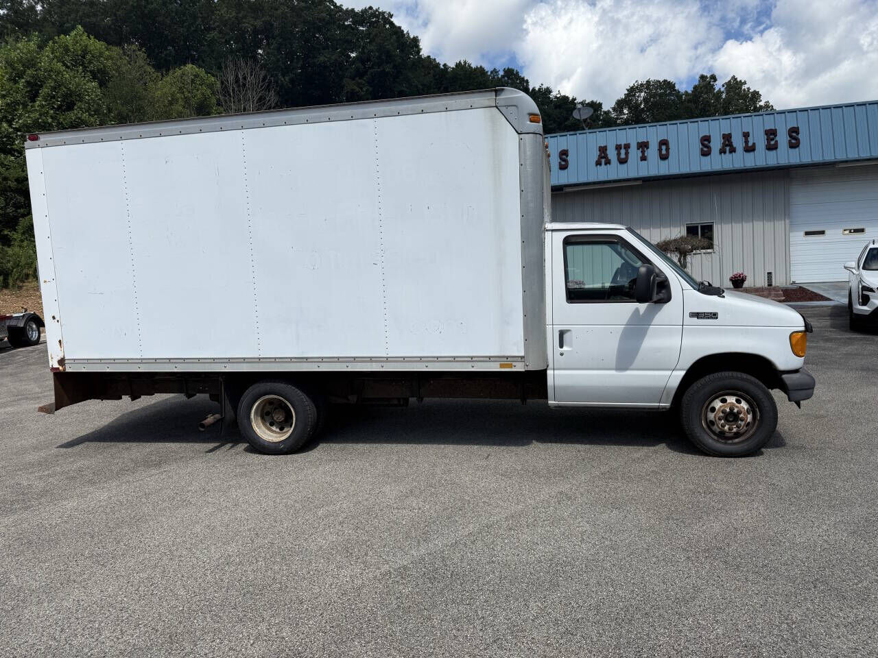 Ford E-350