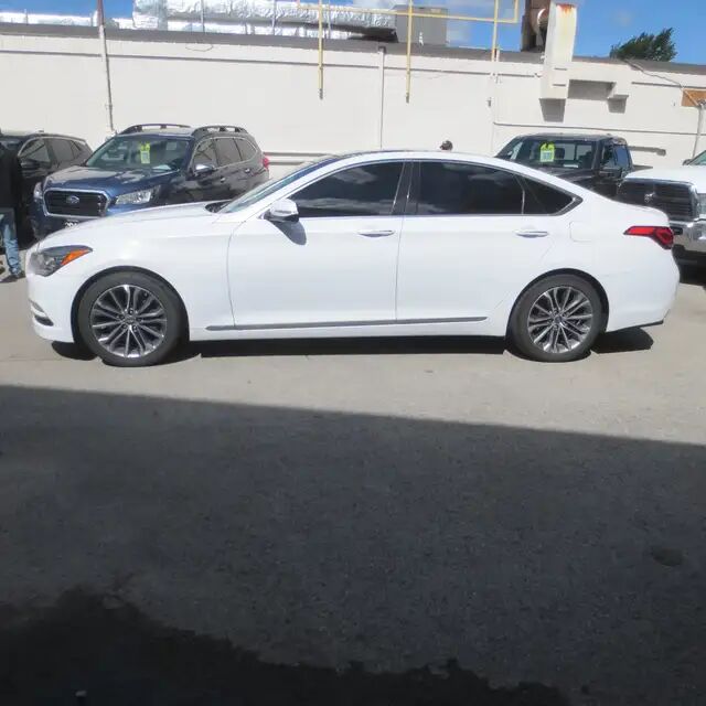 Hyundai Genesis