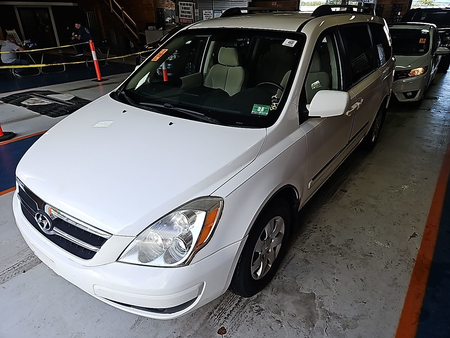 Hyundai Entourage