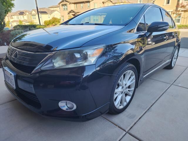 Lexus HS