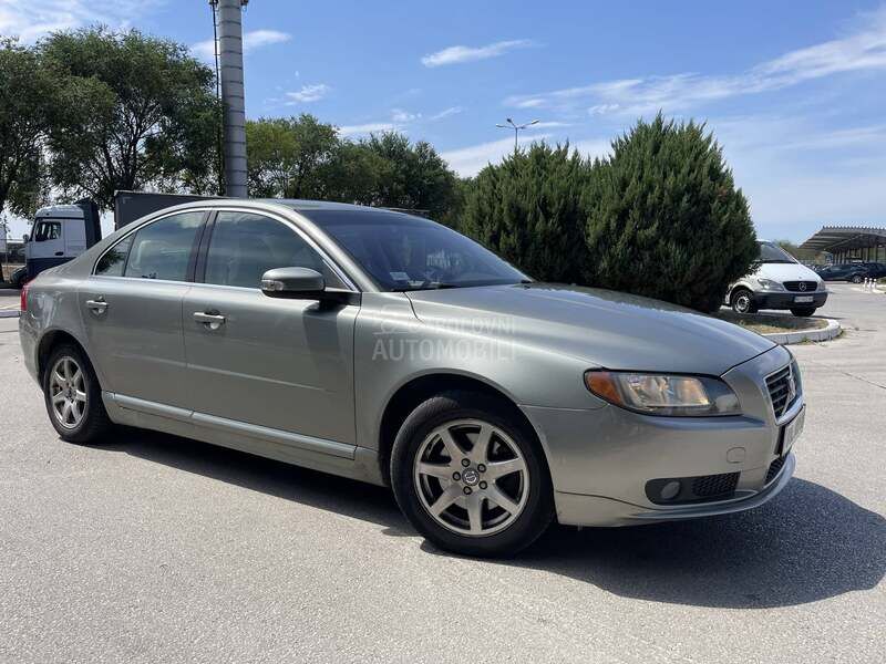 Volvo S80