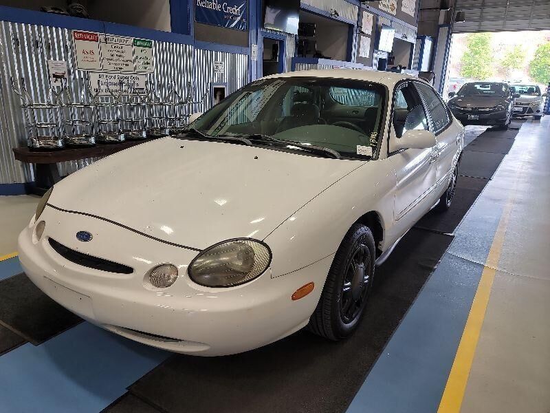 Ford Taurus