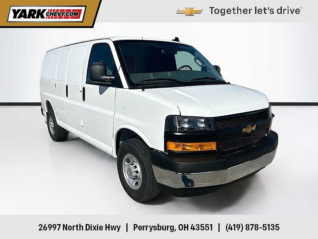 2025 CHEVROLET Express