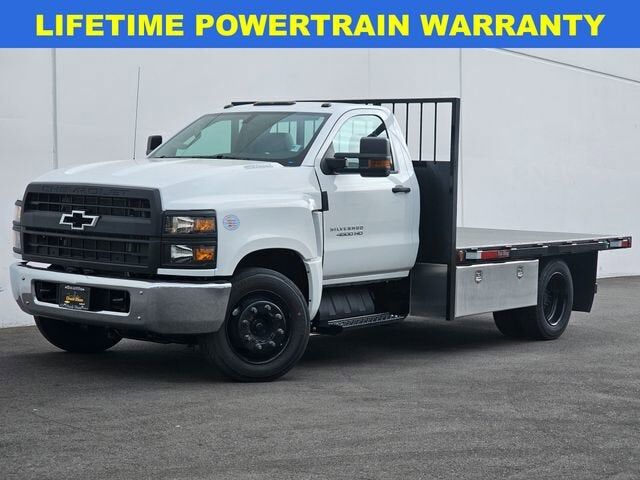 2023 GMC Silverado Medium Duty