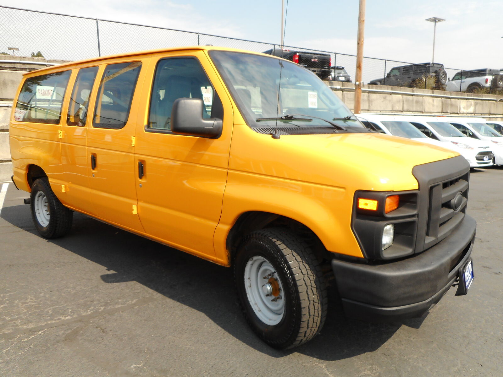 Ford E-350