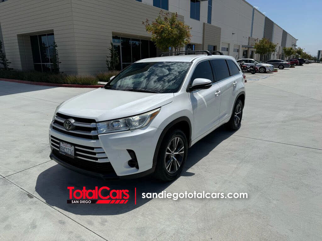 2018 TOYOTA Highlander