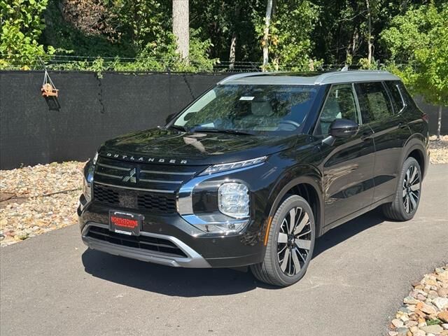 2025 MITSUBISHI Outlander