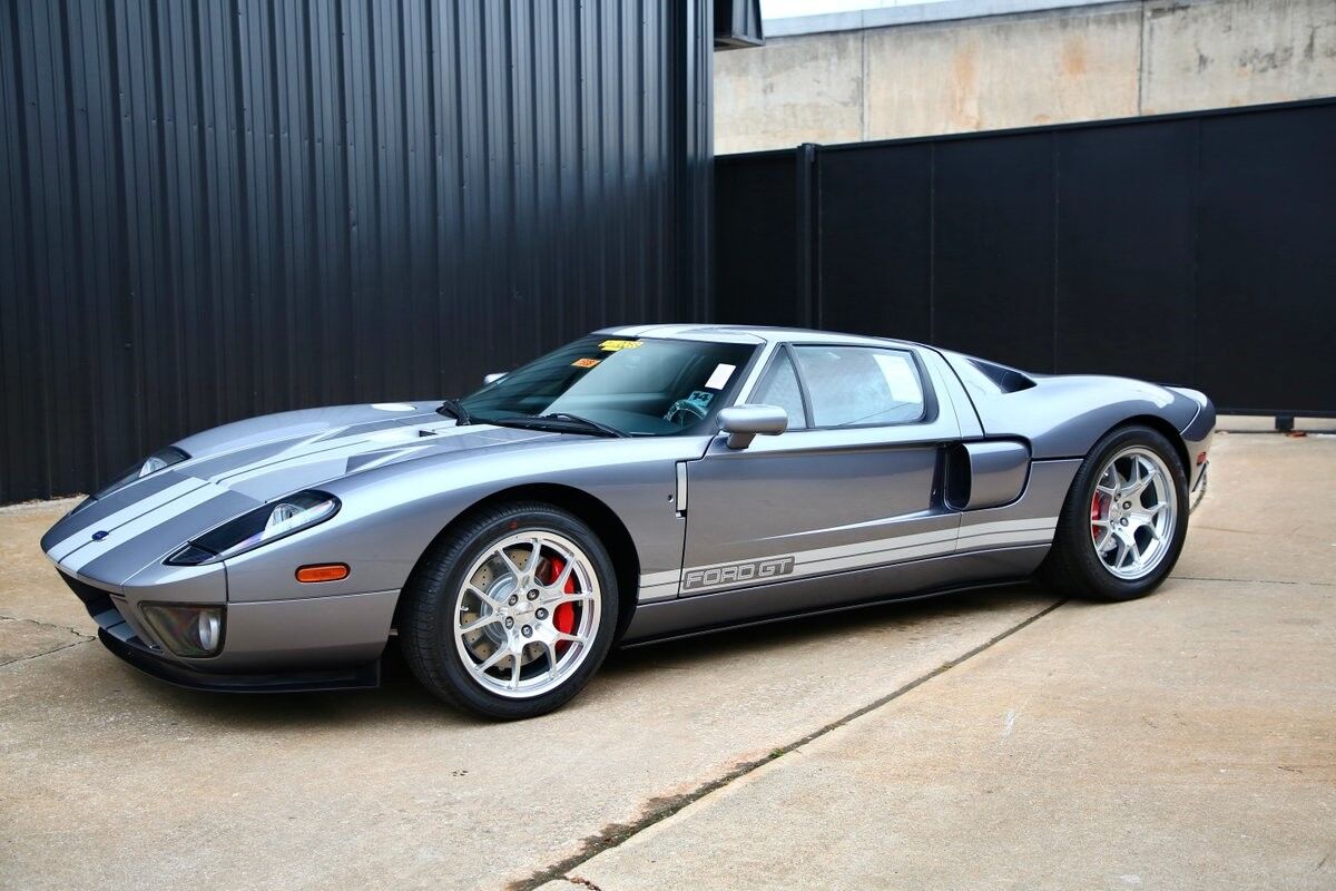 Ford GT